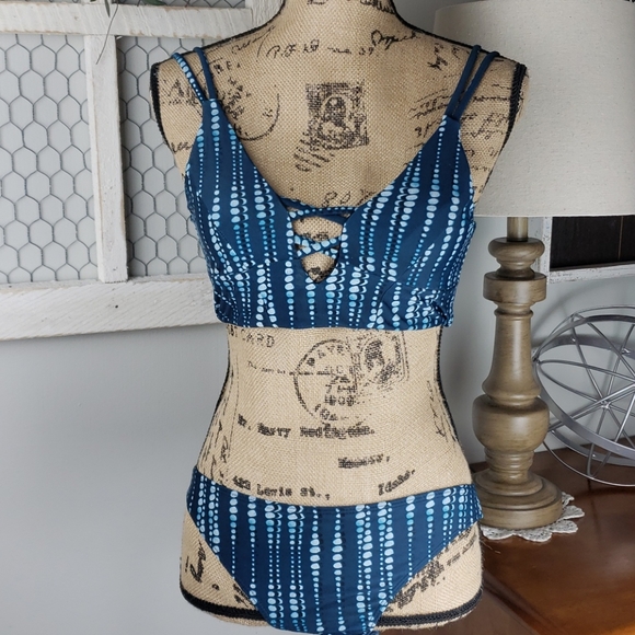 NWT Cupshe green bikini lace up back size M NWT - Picture 1 of 6